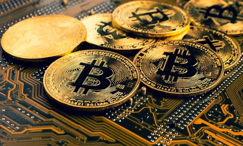 Στα 48.800 δολάρια το Bitcoin εν μέσω σύσφιγξης της νομισματικής πολιτικής των ΗΠΑ